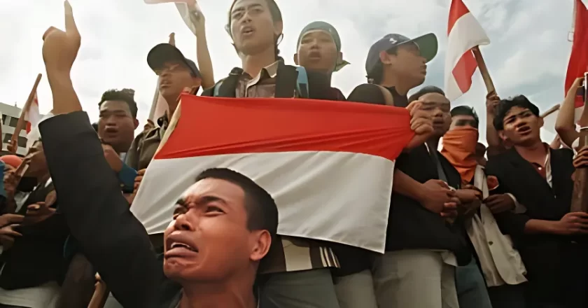 Kilas Balik Perjalanan Pers Nasional