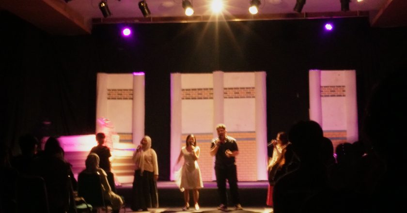 Peristiwa yang terjadi dalam satu waktu “Soliloquium de Tempore”: Kolaborasi Teater Gema × Teater Gemati.