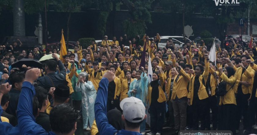 Marhaban Ya Melawan, Tuntut dan Desak Reformasi Polri